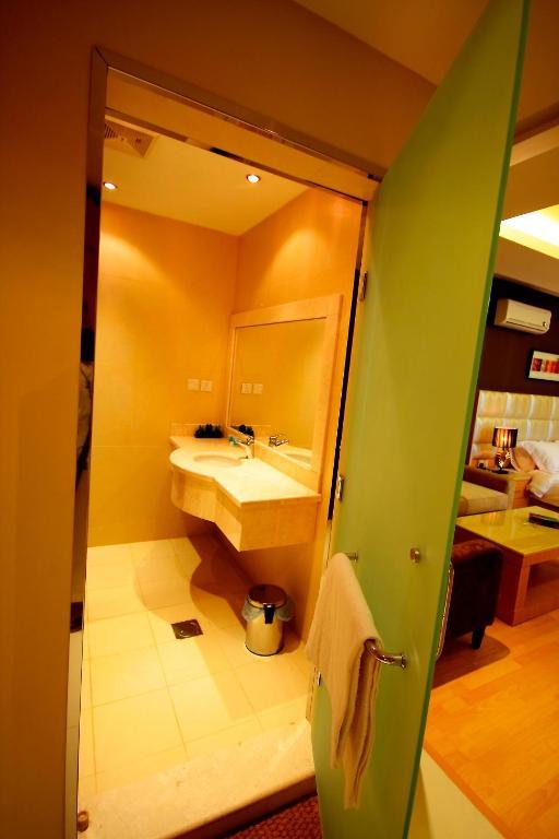 Meera Suites リヤード エクステリア 写真